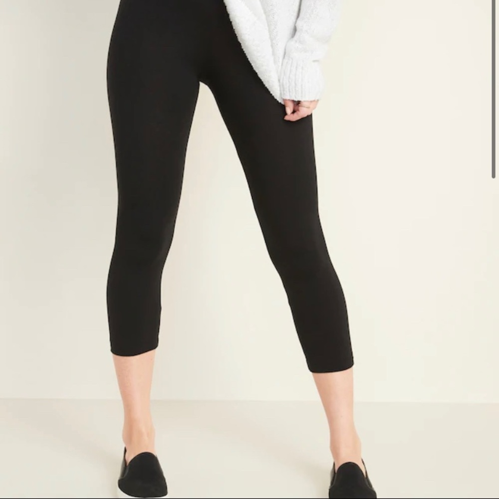 Old Navy {high-rise cropped leggings}